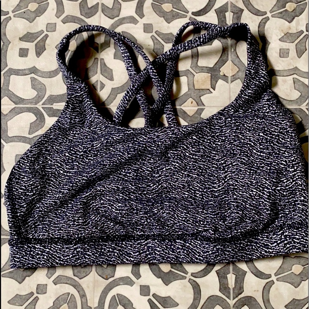 Lululemon sports bra